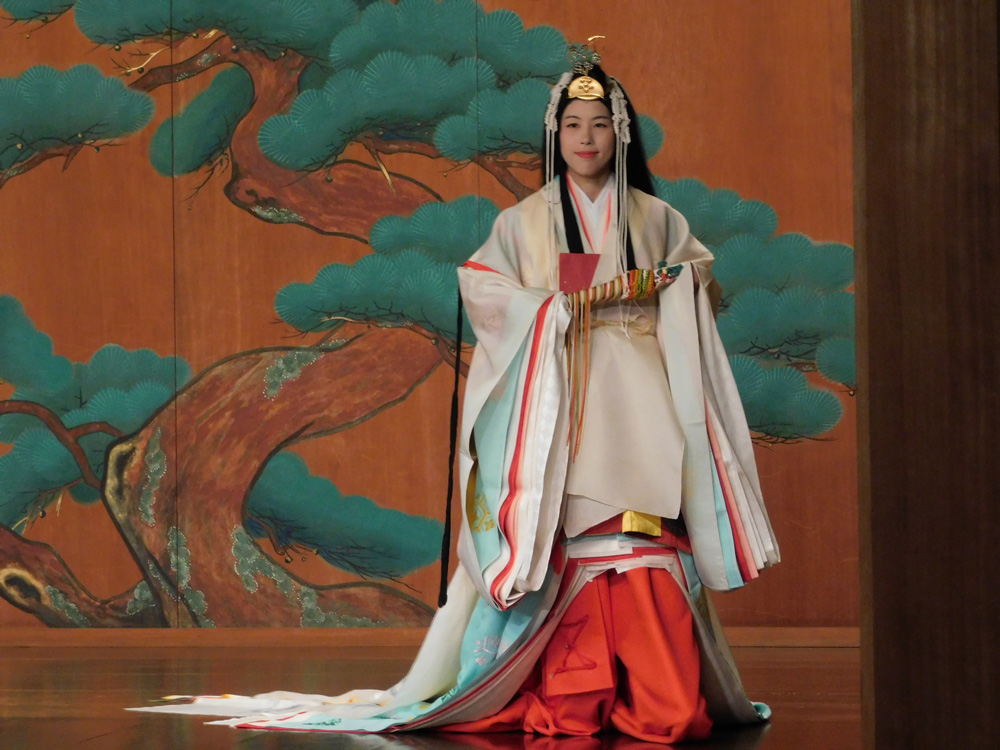 慶祝令和元年《女性文化講座 開講》～斎王群行から学ぶ平安の装束～
