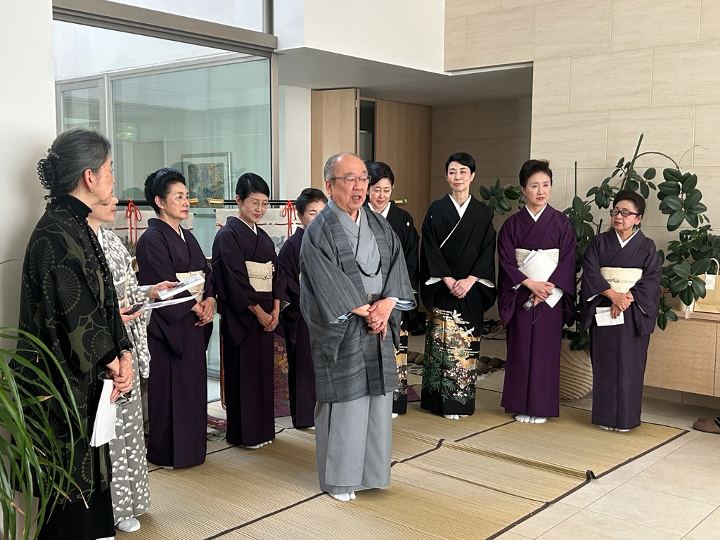 「着物」が世界平和の架け橋に。なでしこ会にて「十二単・束帯着装披露、華の舞・着物体験」！