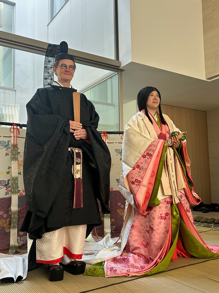 「着物」が世界平和の架け橋に。なでしこ会にて「十二単・束帯着装披露、華の舞・着物体験」！