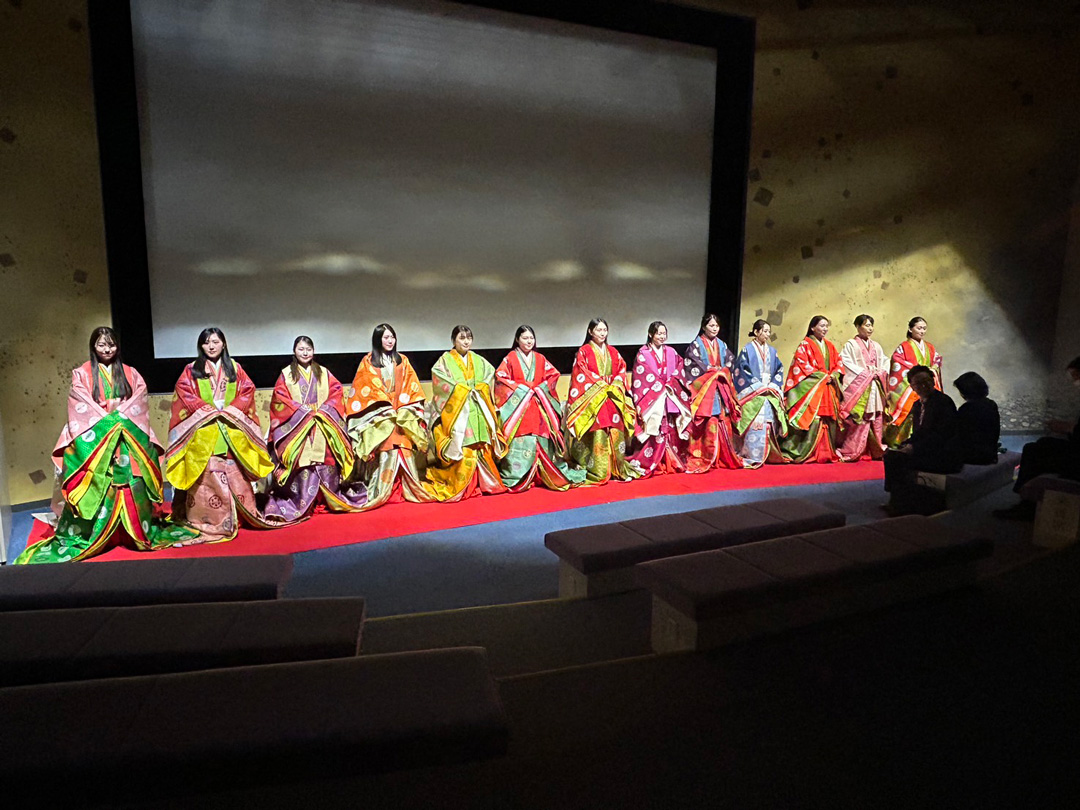 三重県誕生150周年「斎王まつり」でたどる斎宮跡の足跡《 歴代斎王13名に十二単の衣裳着装協力！》