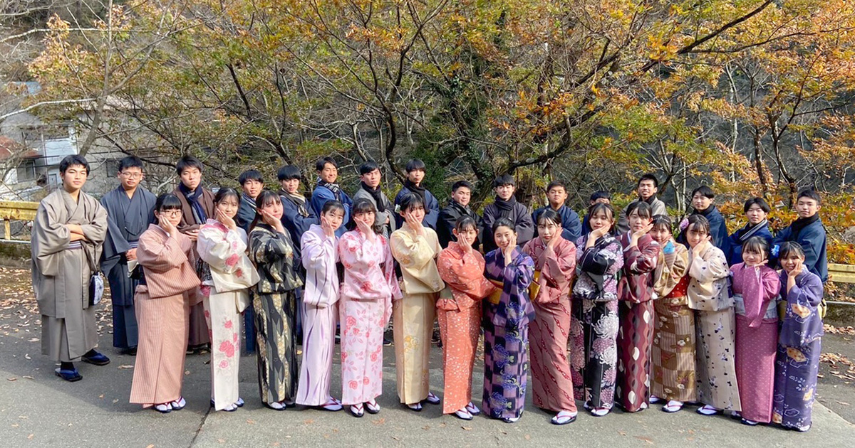 「あいづ着物でさんぽ」修学旅行きもの体験!