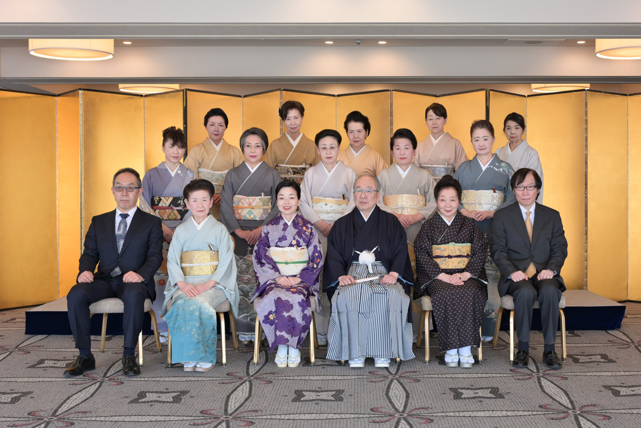 きもの文化賞・きもの文化功労賞受賞者記念撮影